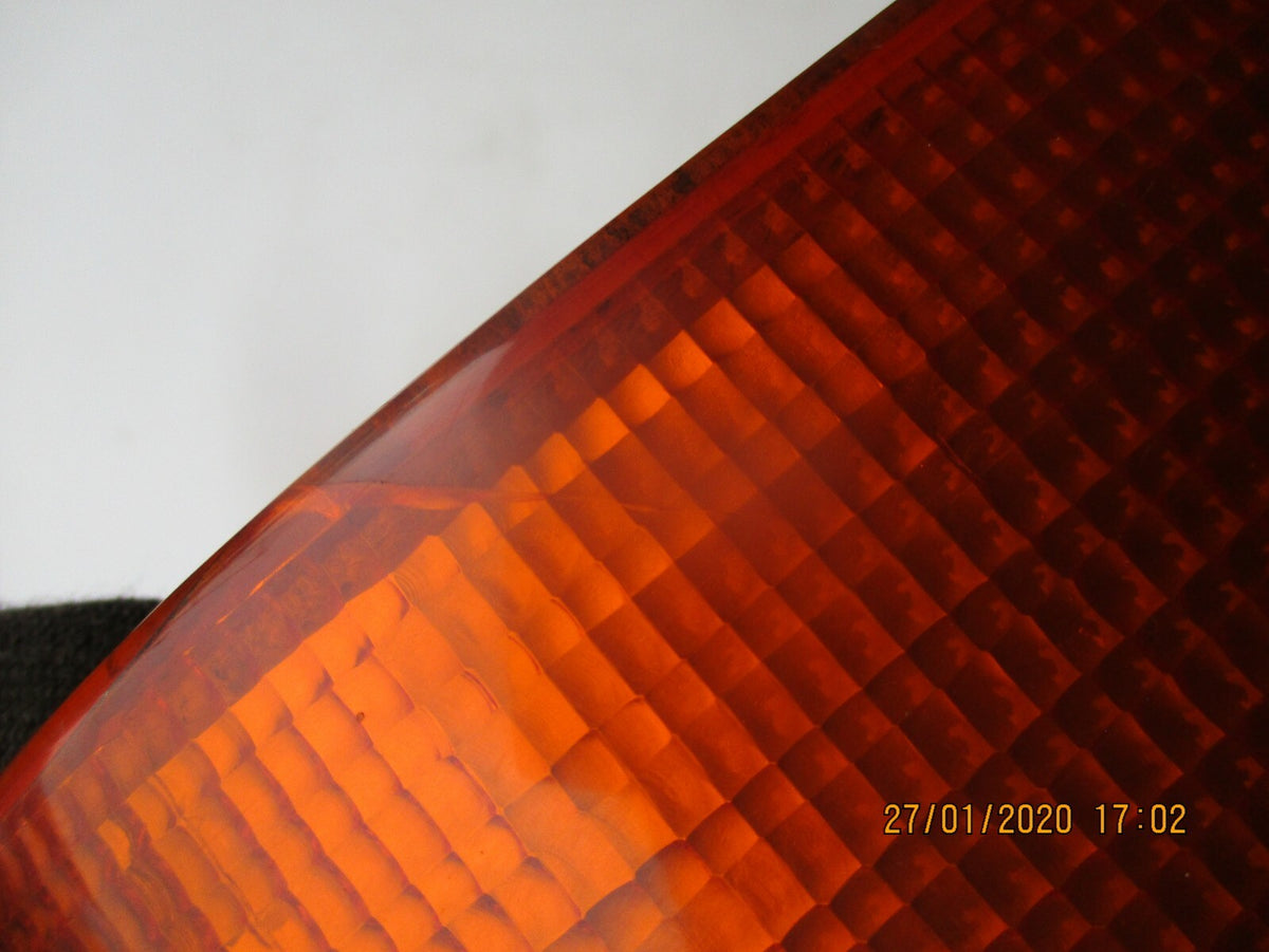 AUDI 80 E 1990 NSR PASSENGER SIDE REAR BRAKE TAIL LIGHT CLUSTER 893945095