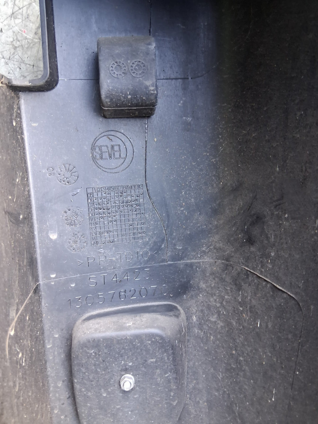 2021 PEUGEOT BOXER MK3 NSR PASSENGER SIDE REAR LEFT BUMPER CORNER 1305762070