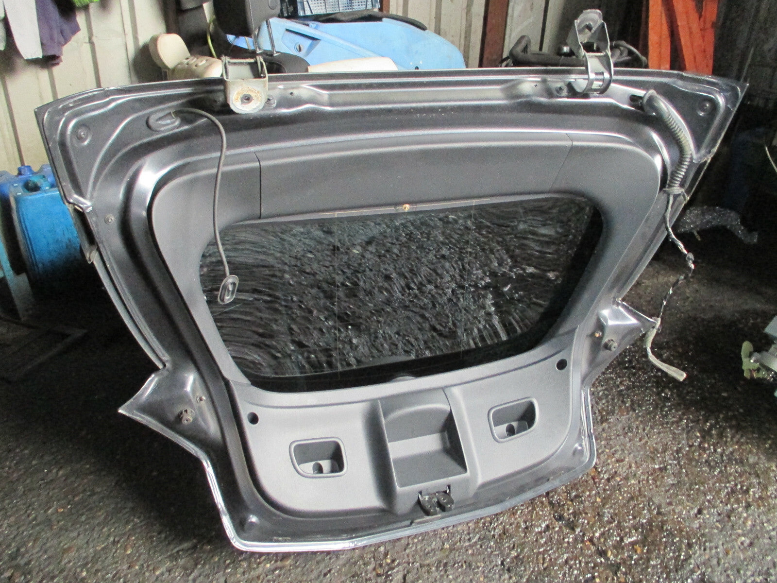 RENAULT MEGANE MK3 2013 REAR COMPLETE TAILGATE BOOTLID GRIS ECLIPSE