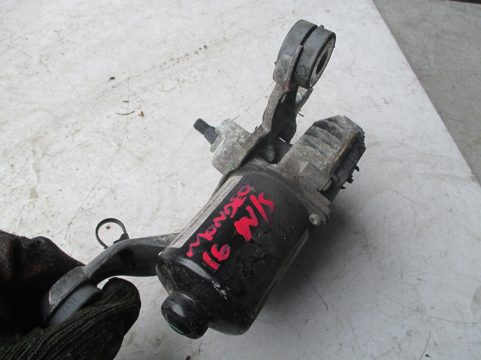 FORD MONDEO MK5 2016 NS PASSENGER SIDE FRONT WIPER MOTOR DS7317504DD