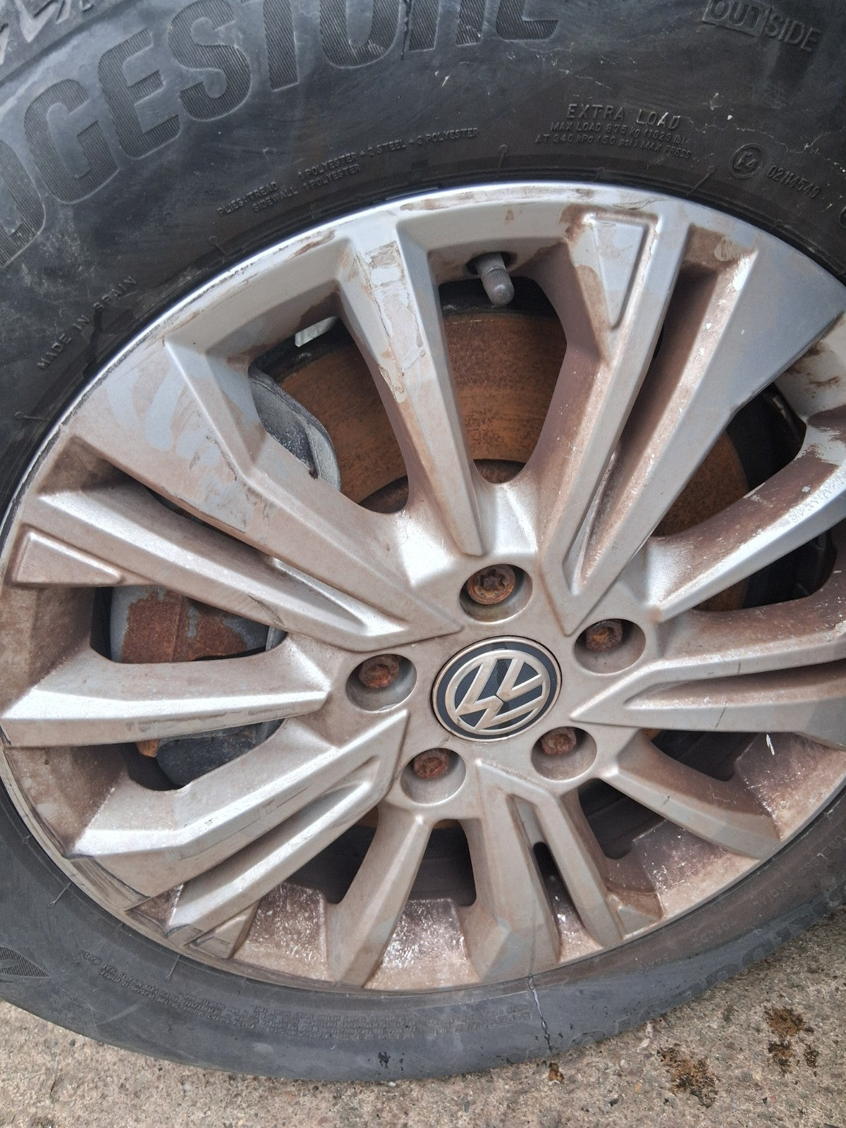 2023 VOLKSWAGEN CARAVELLE T6.1 17 INCH ALLOY WHEEL WITH TYRE 235/55R17