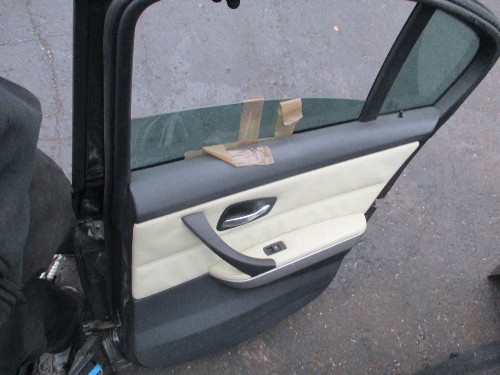 2009 BMW 3 SERIES E90 OSR DRIVER SIDE REAR COMPLETE DOOR GREY