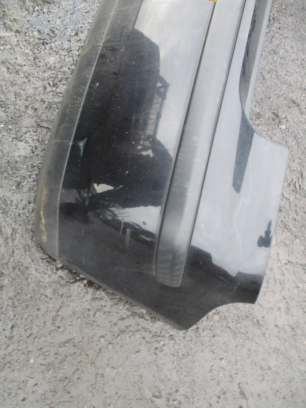 VW VOLKSWAGEN POLO MK4 2005 5 DOOR REAR COMPLETE BUMPER BLACK