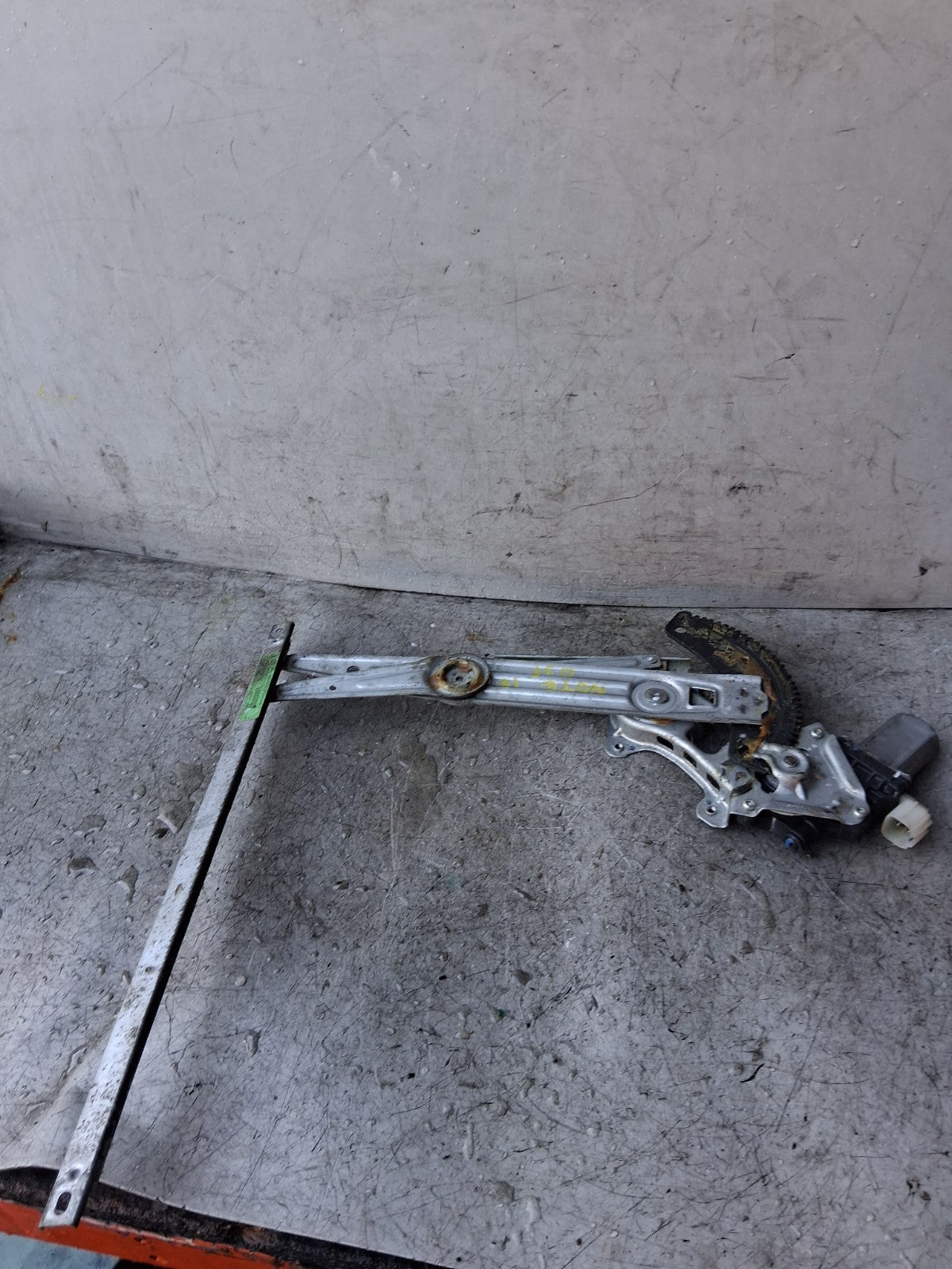 2016 NISSAN NOTE OSF DRIVER SIDE FRONT RIGHT WINDOW MOTOR & REGULATOR 807301HB2A