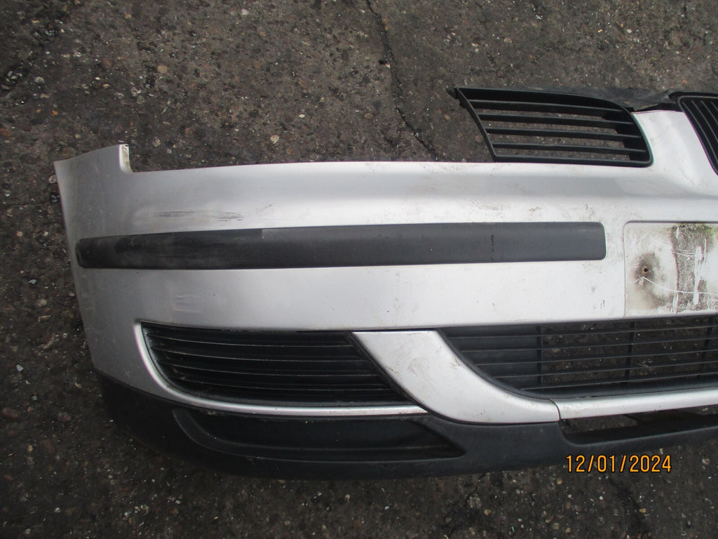 SEAT LEON MK1 2002 FRONT COMPLETE BUMPER SILVER