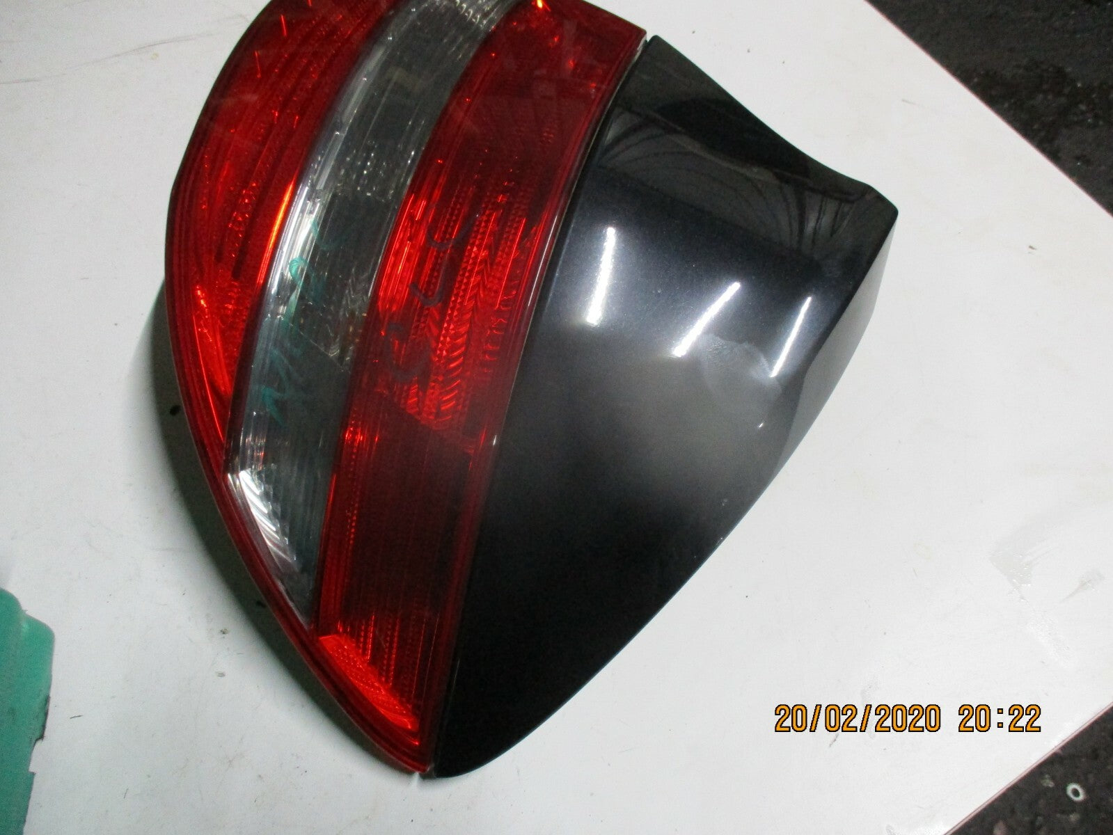 MERCEDES CLC CLASS CL203 2010 OSR DRIVER SIDE REAR BRAKE TAIL LIGHT A2038205264K