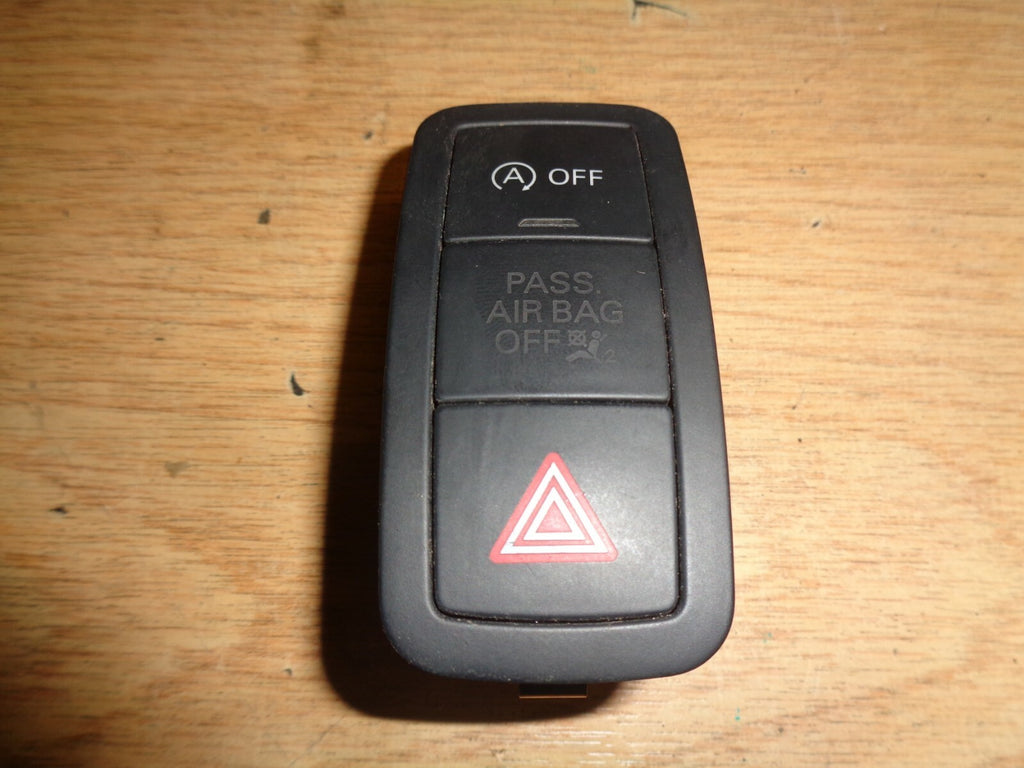 AUDI A1 2015 8X 1.0 TFSI HAZARD WARNING SWITCH PACK 8X0959672G