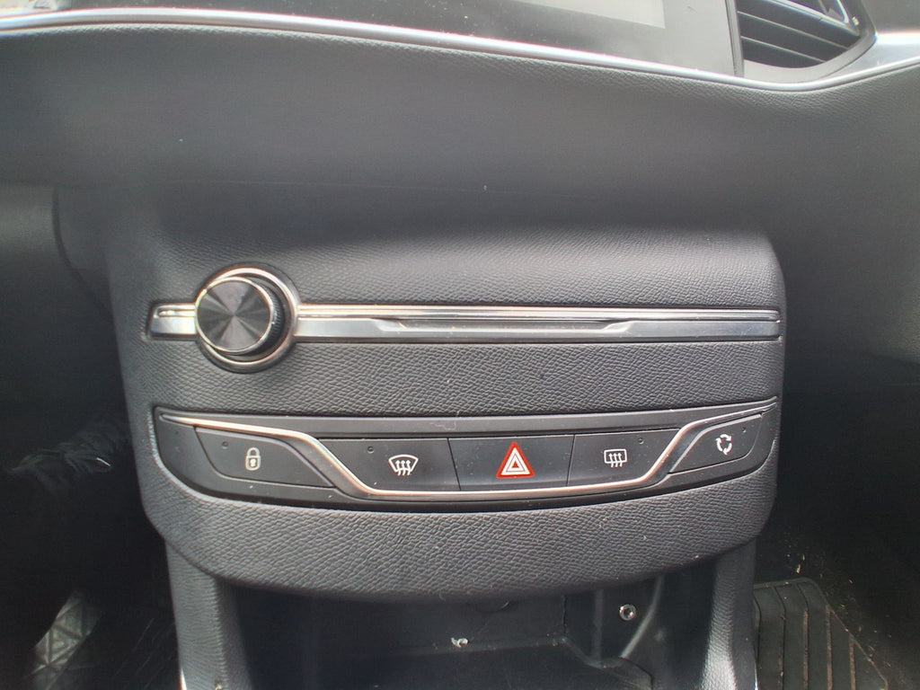 2014 PEUGEOT 308 MK2 AC CLIMATE CONTROL SWITCH PANEL