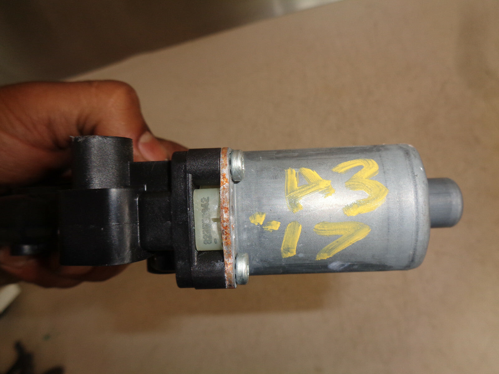 AUDI A3 2017 NSF PASSENGER SIDE FRONT DOOR WINDOW MOTOR 5Q0959802B