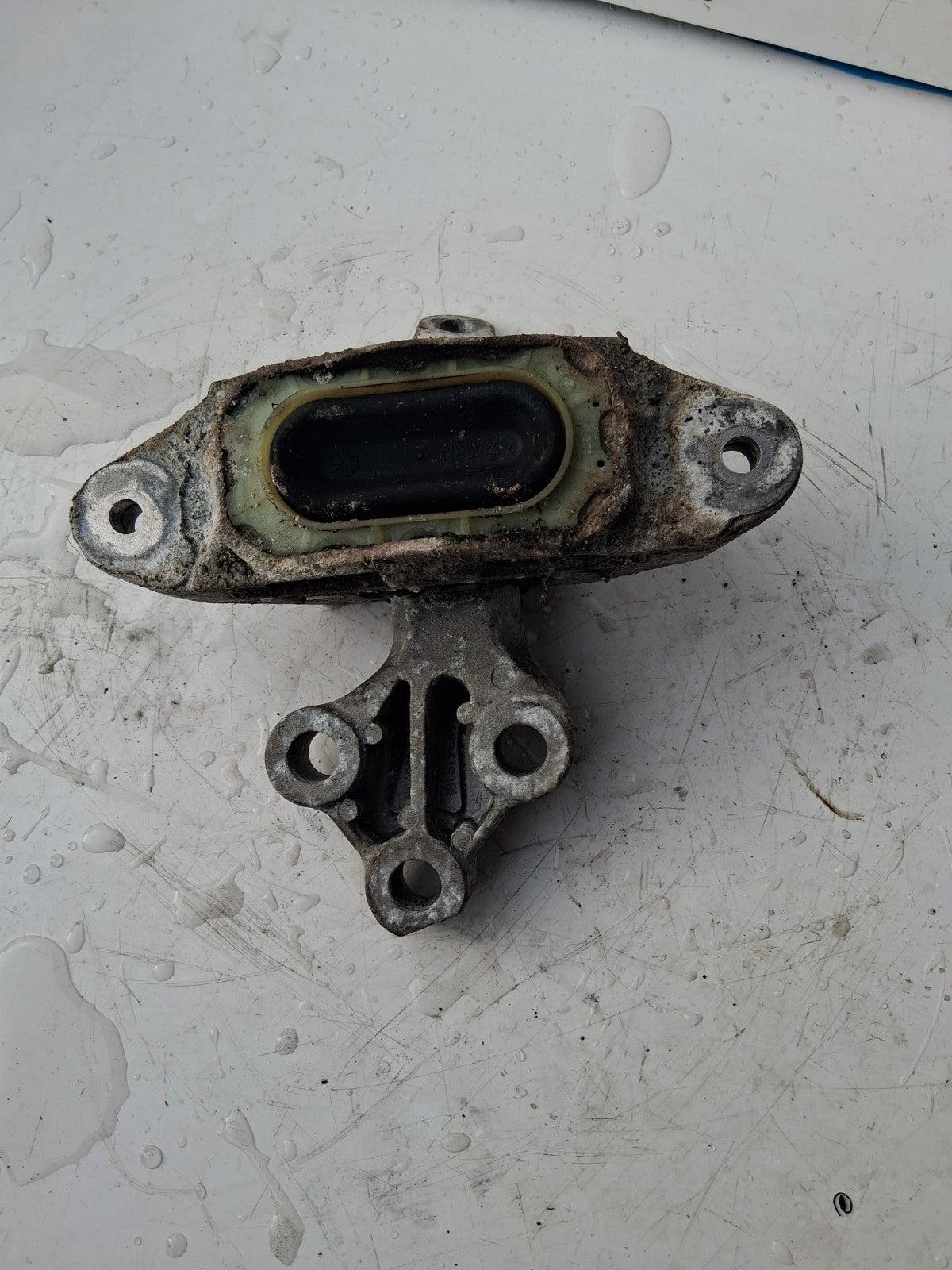 2017 VAUXHALL ZAFIRA C FRONT LEFT PASSENGER OFF SIDE ENGINE MOUNT 13248549