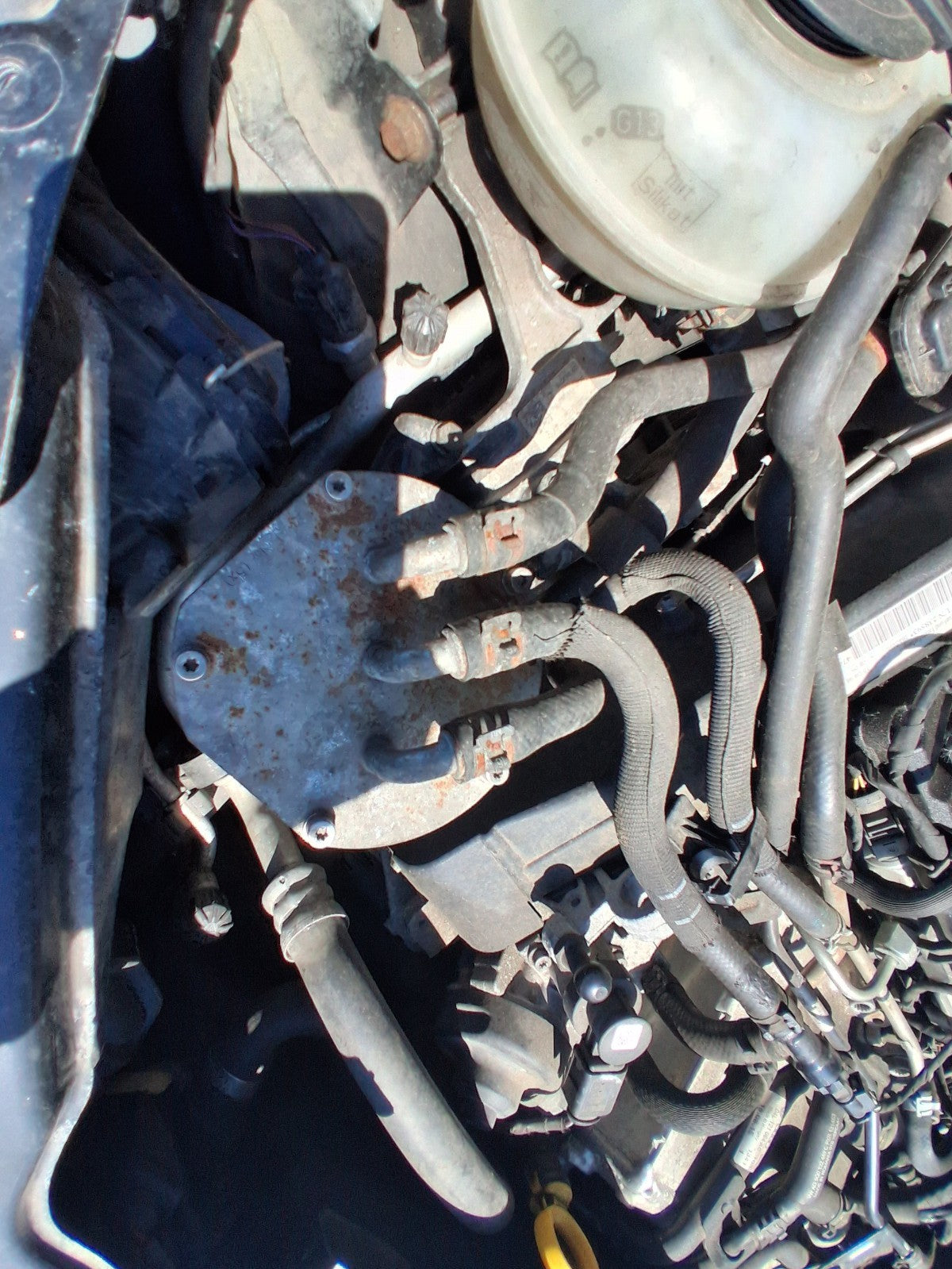 2015 SEAT LEON MK3 2.0 DIESEL OIL FITER HOUSING 5Q0127400F