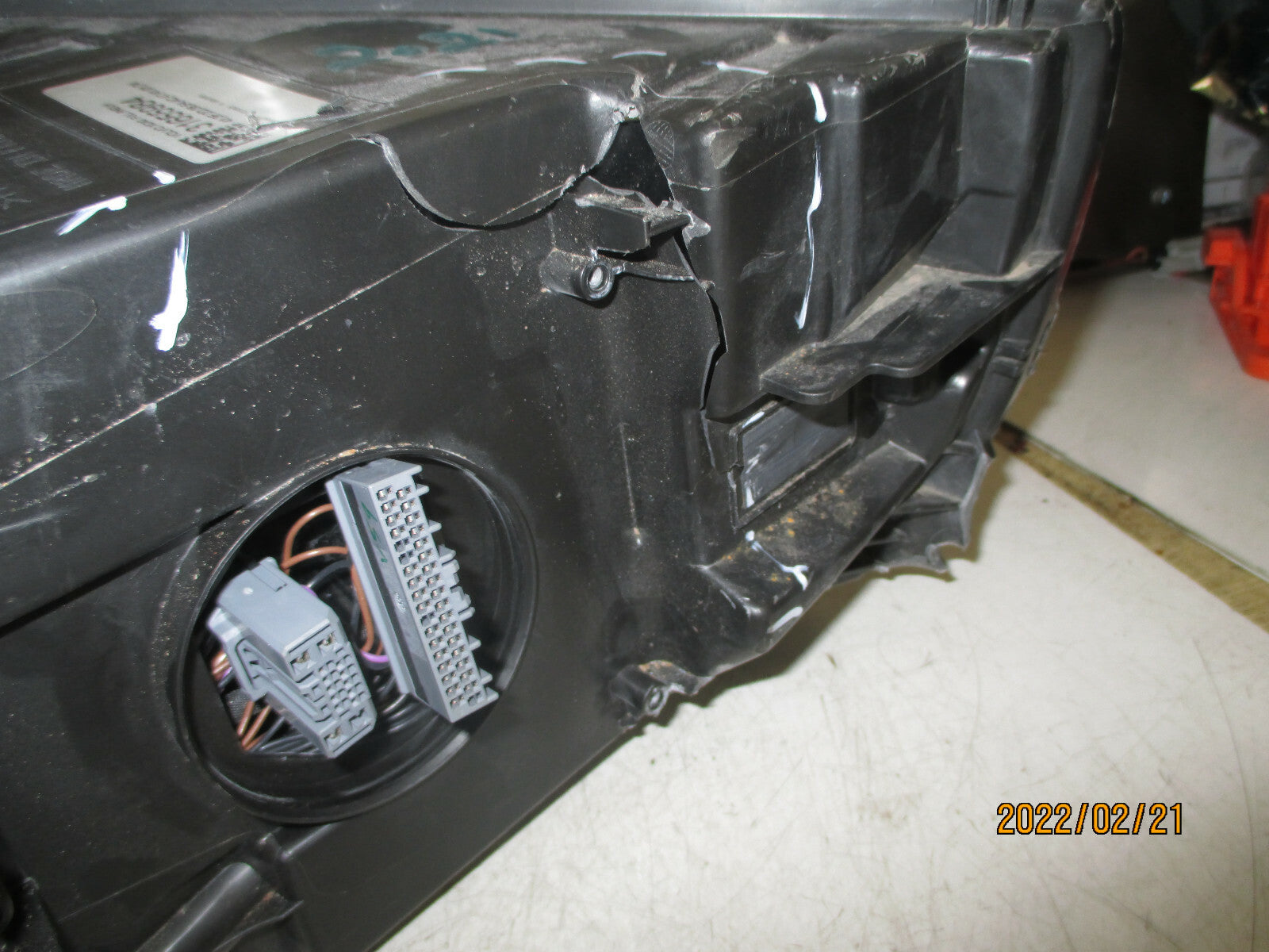 VOLVO XC40 2021 NSF PASSENGER SIDE FRONT HEADLIGHT HEADLAMP 31655984