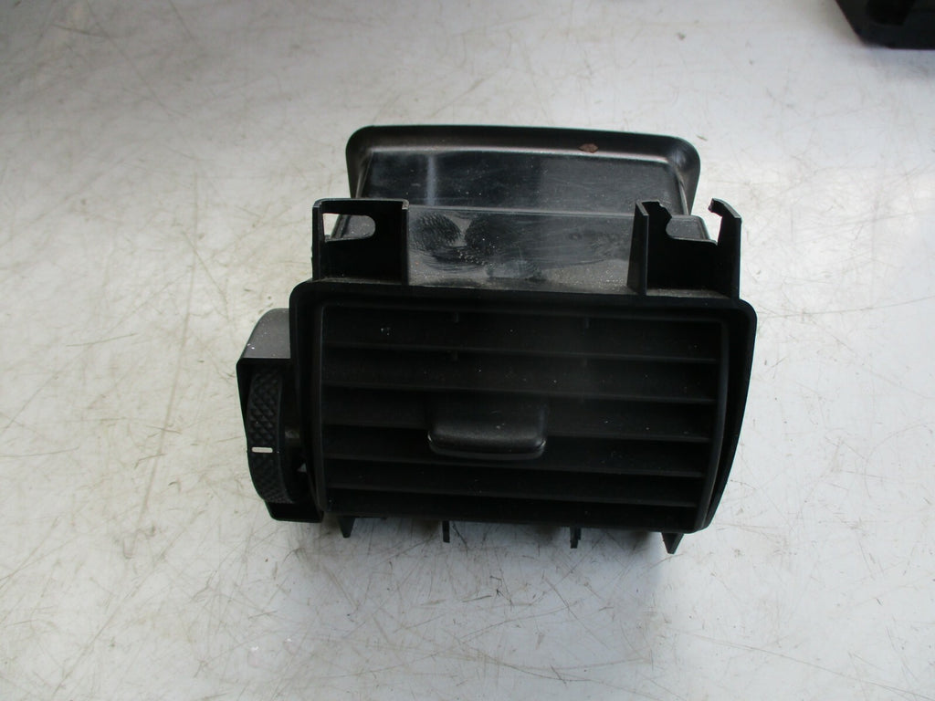 FORD TRANSIT MK7 NSF PASSENGER SIDE FRONT AIR VENT D1B1A7701