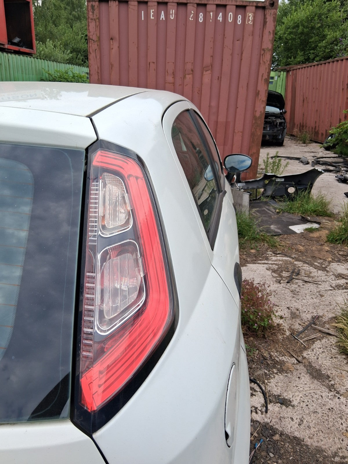 2014 FIAT PUNTO FACELIFT MK3 OSR DRIVER SIDE REAR RIGHT TAIL LIGHT