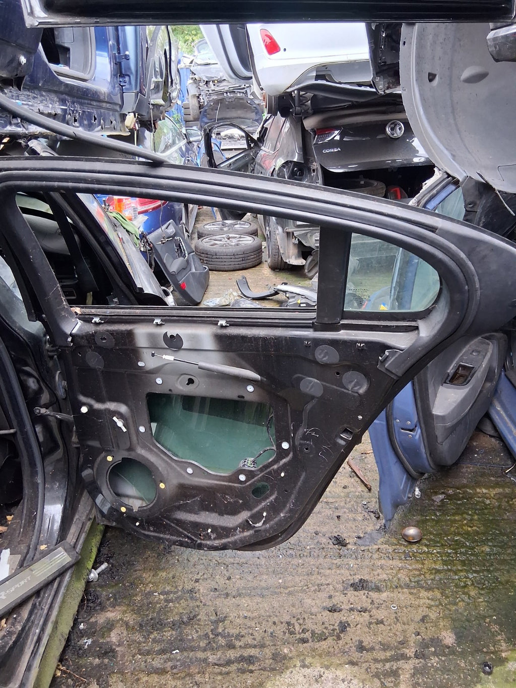 2015 JAGUAR XF X250 FACELIFT OSR DRIVER SIDE REAR RIGHT DOOR SHELL BLACK