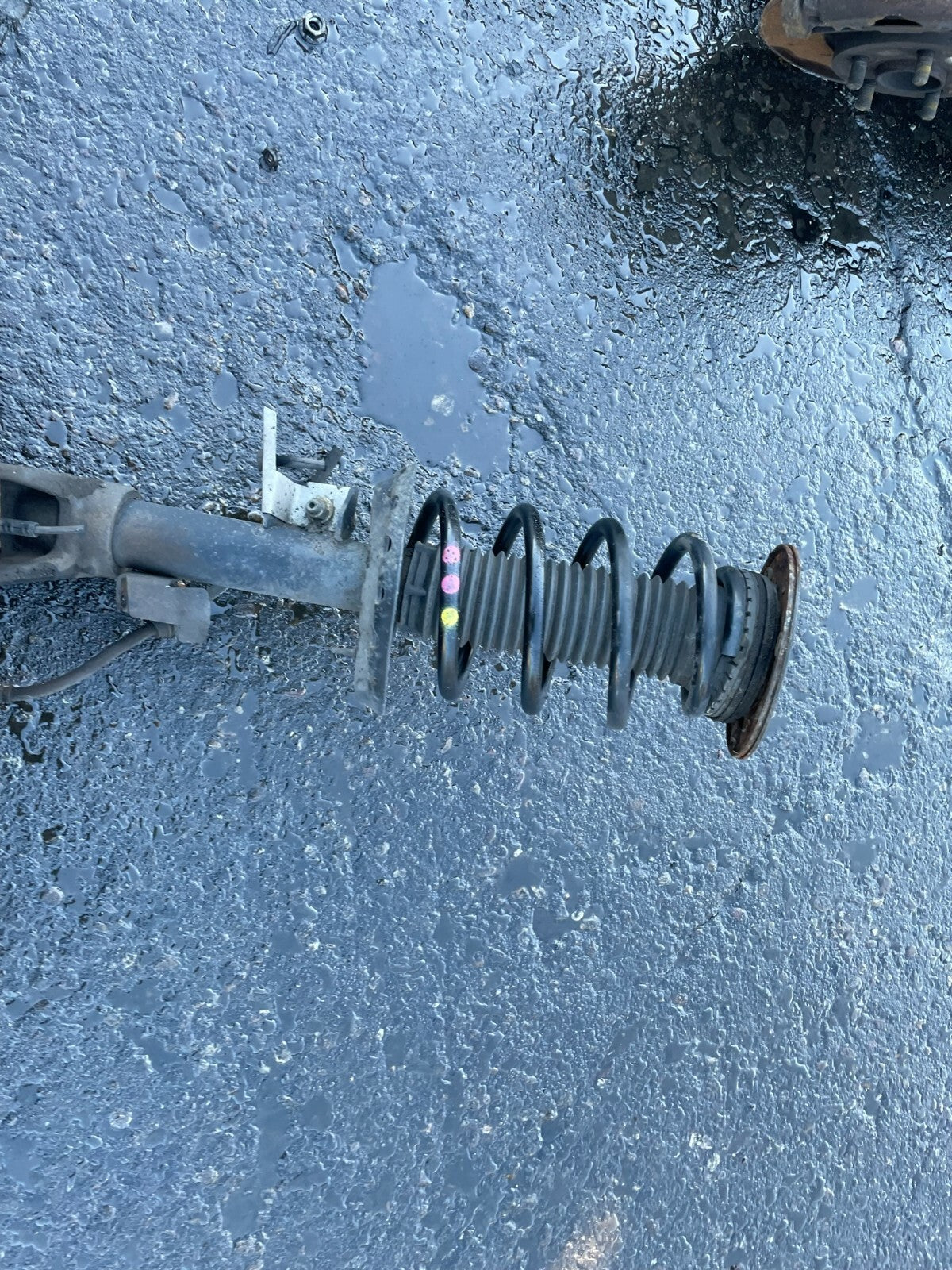 FORD GALAXY MK2 MK3 2014 2.0 AUTO OS DRIVER SIDE WHEEL HUB SHOCK SPRING LEG