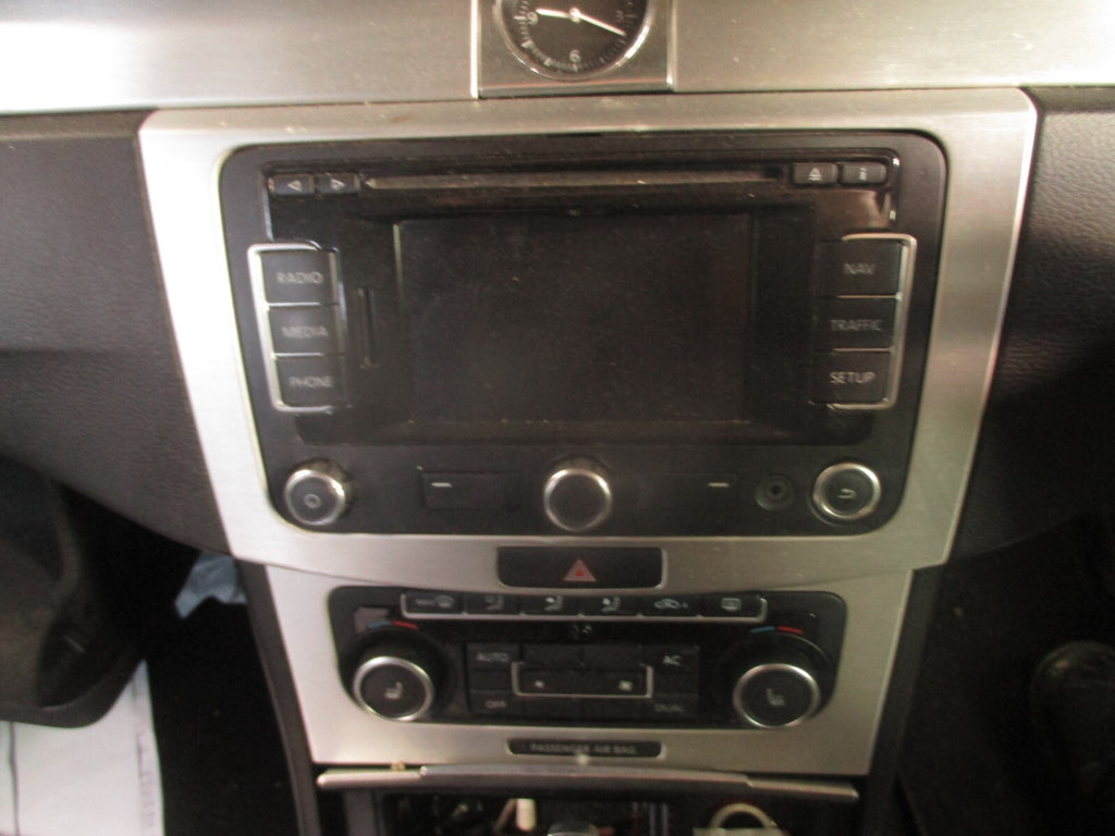 2012 VOLKSWAGEN PASSAT CC CD PLAYER RADIO SAT NAV SCREEN DISPLAY HEAD UNIT
