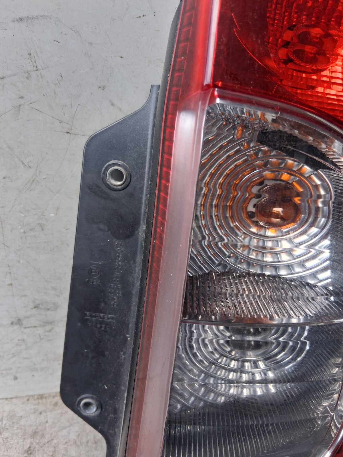 2015 PEUGEOT BIPPER OSR DRIVER SIDE REAR RIGHT TAIL LIGHT 01353205080E