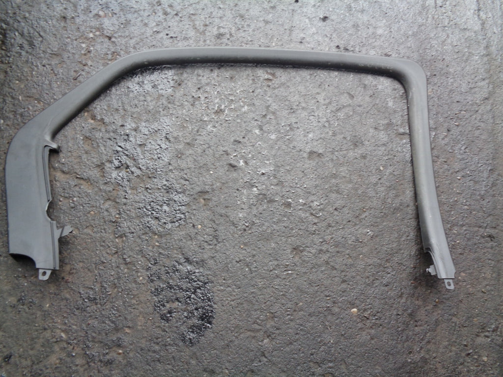 VAUXHALL MOKKA X 2018 PASSENGER NEAR SIDE REAR DOOR WINDOW TRIM 42474614