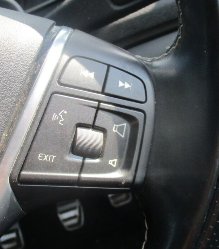 VOLVO V40 R DESIGN 2016 MULTIFUNCTION STEERING WHEEL