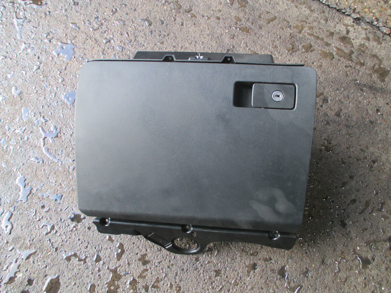 VW VOLKSWAGEN PASSAT 2014 B7 GLOVE BOX STORAGE COMPARTMENT 3AC857097K