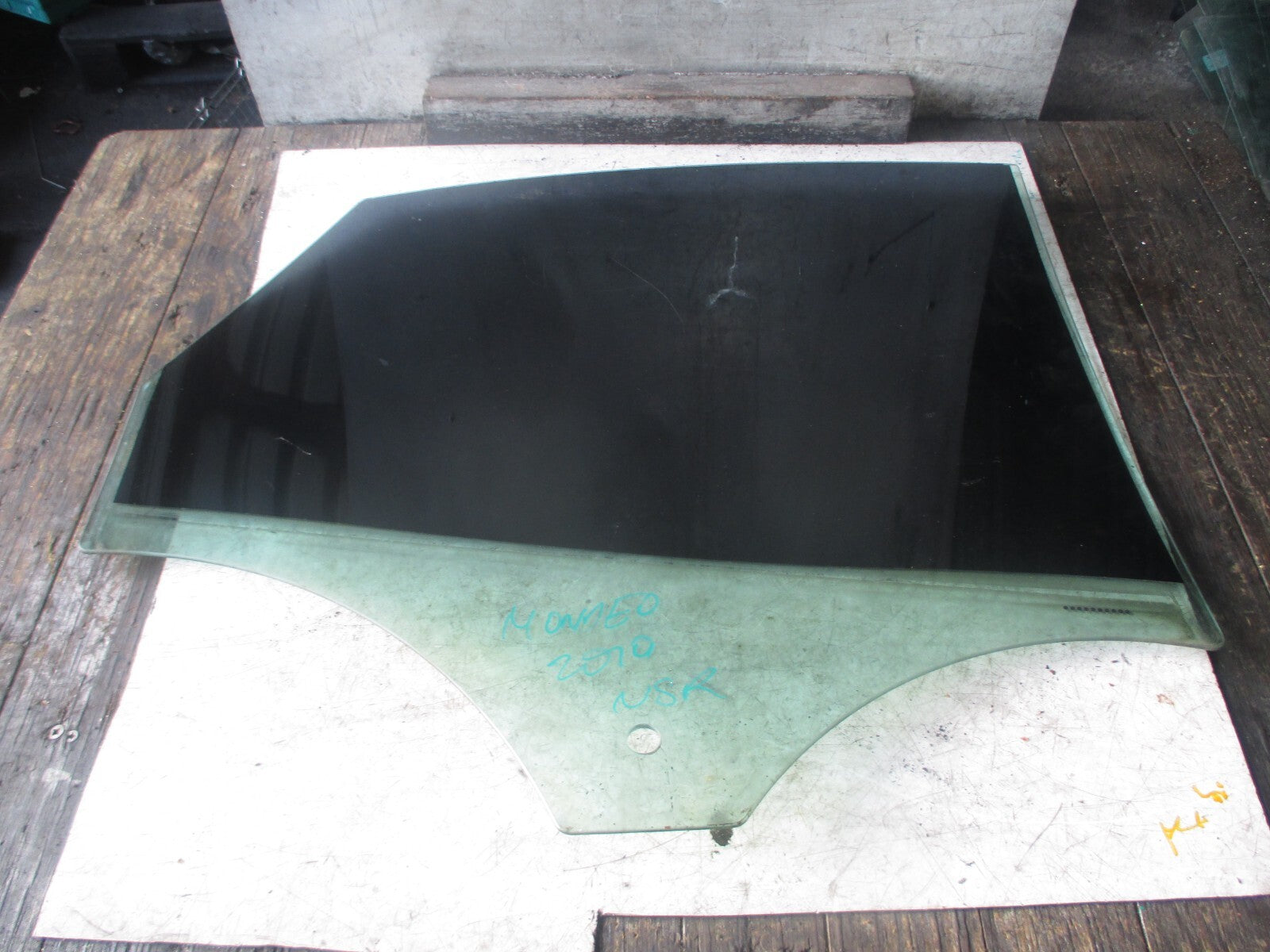 FORD MONDEO MK4 2010 5 DOOR NSR PASSENGER SIDE REAR DOOR WINDOW GLASS