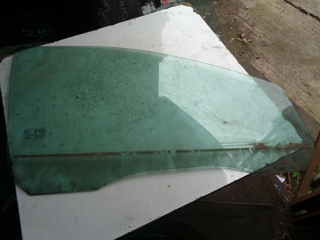 FORD FOCUS MK1 OSF DRIVER SIDE FRONT WINDOW GLASS