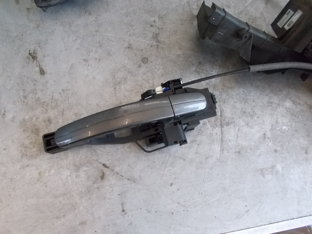 FORD FOCUS MK3 FACELIFT PASSENGER SIDE FRONT DOOR LOCK BM5AA21813DE
