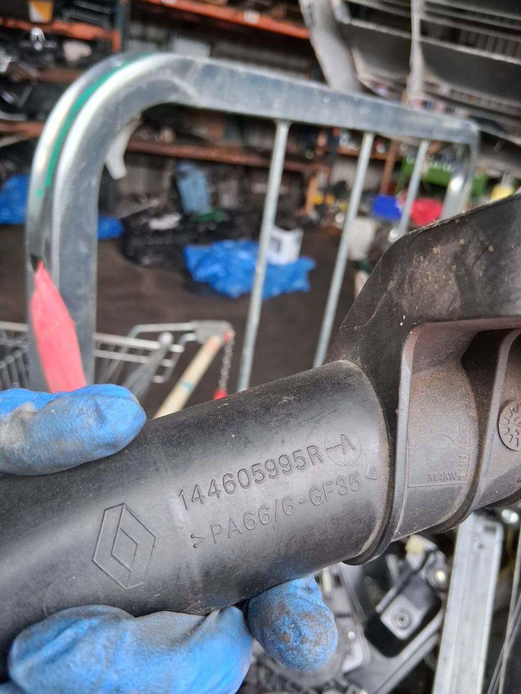 2013 RENAULT ENGINE INTERCOOLER HOSE PIPE PA66/6-GF35