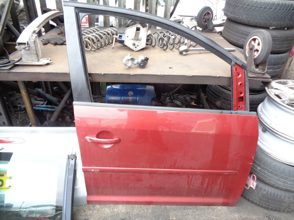 VW VOLKSWAGEN TOURAN MK1 2006 DRIVER SIDE COMPLETE DOOR RED