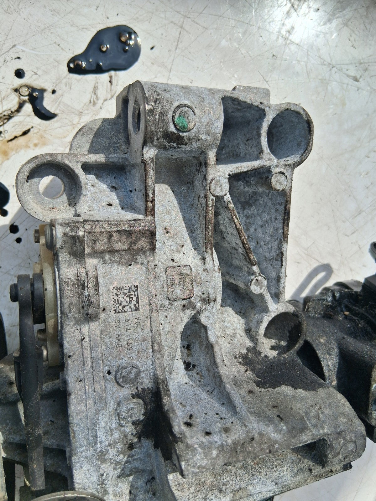 2018 BMW X1 F48 2.0 DIESEL COOLANT WATER PUMP HOUSING 8591719