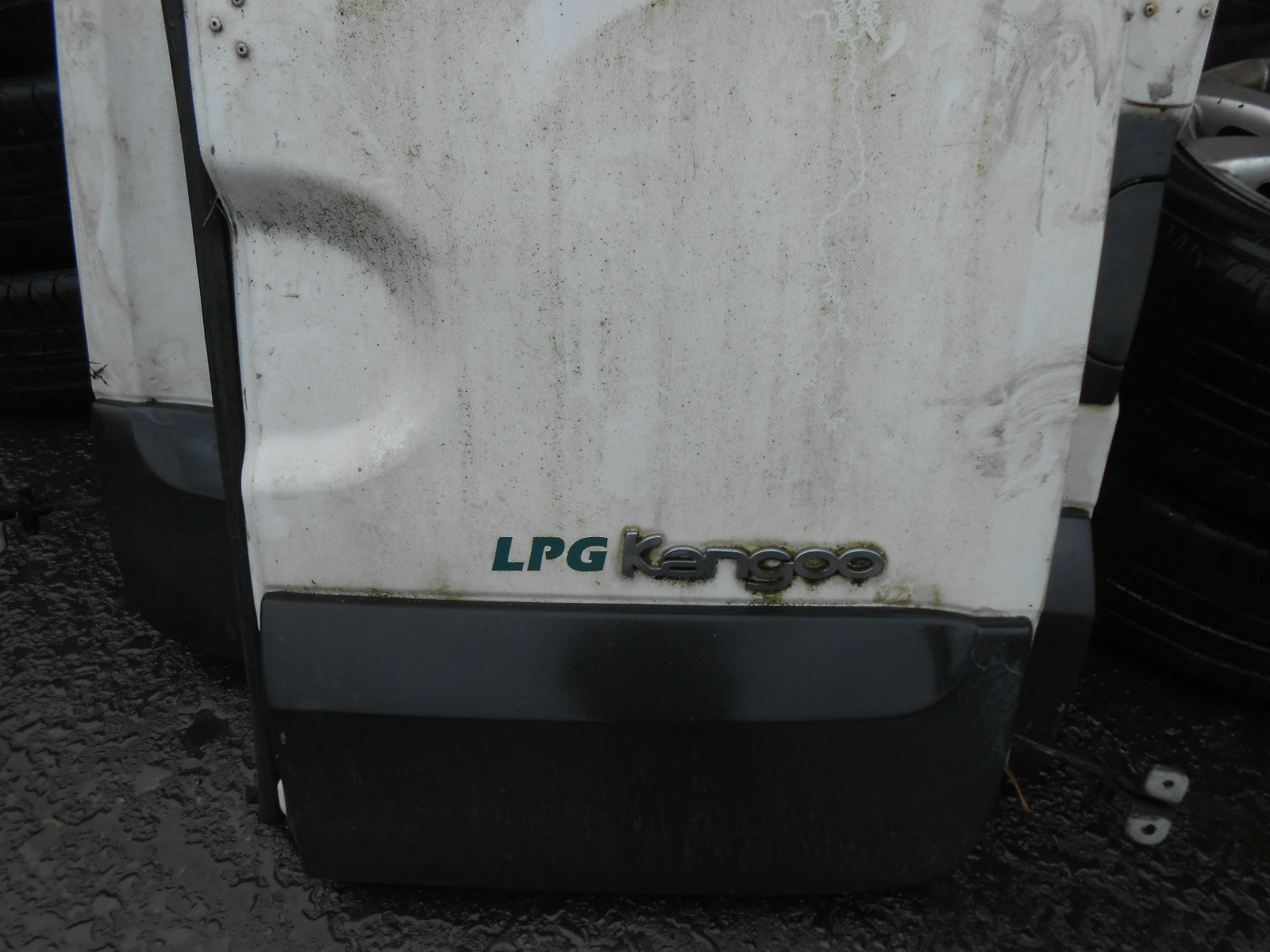RENAULT KANGOO 2001 MK1 PHASE 1 OSR DRIVER SIDE REAR DOOR WHITE