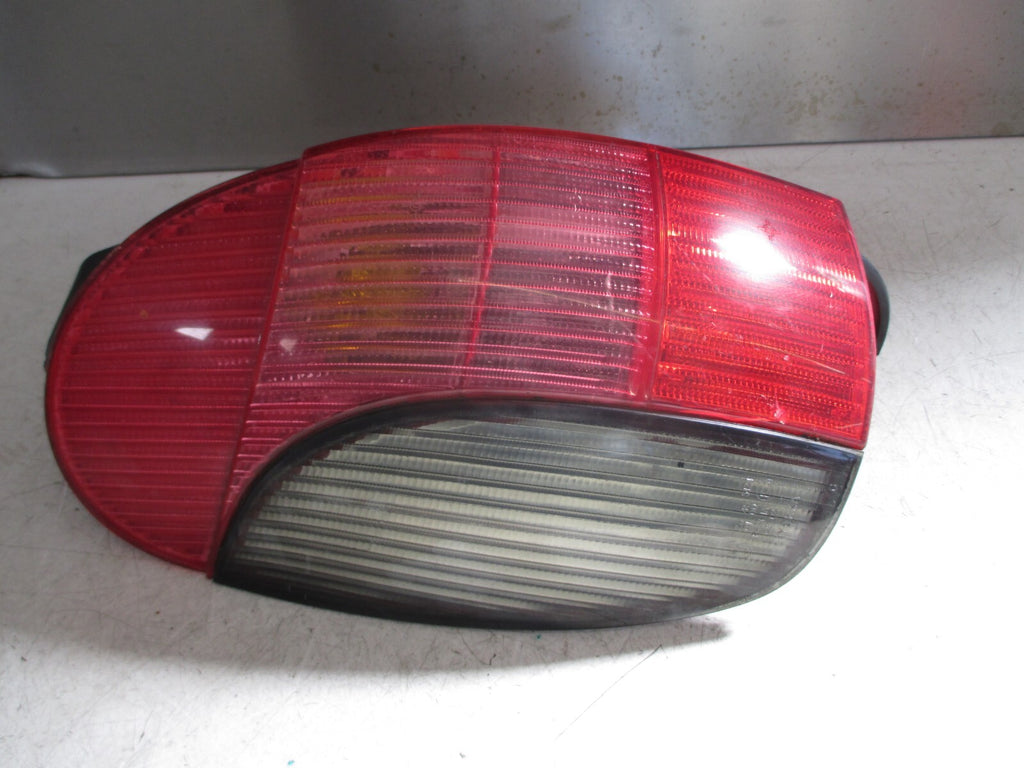 PEUGEOT 306 ESTATE 2001 NS PASSENGER SIDE REAR LIGHT BACK LIGHT