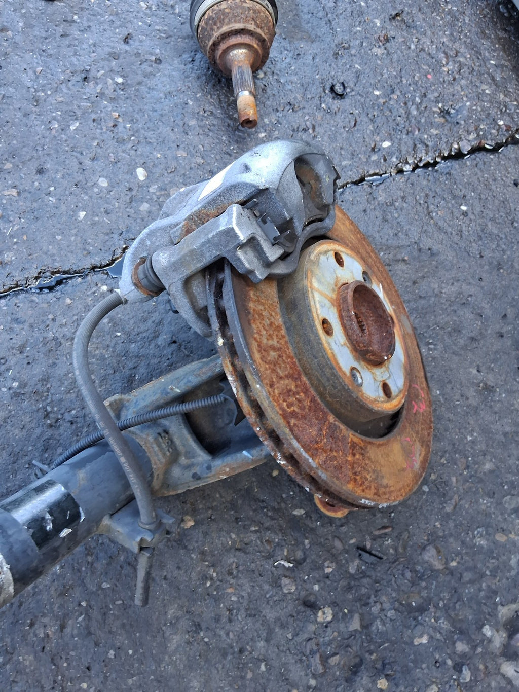 2021 CITROEN C3 MK3 1.2 PETROL MANUAL OS DRIVER SIDE FRONT LEG SHOCK HUB CALIPER