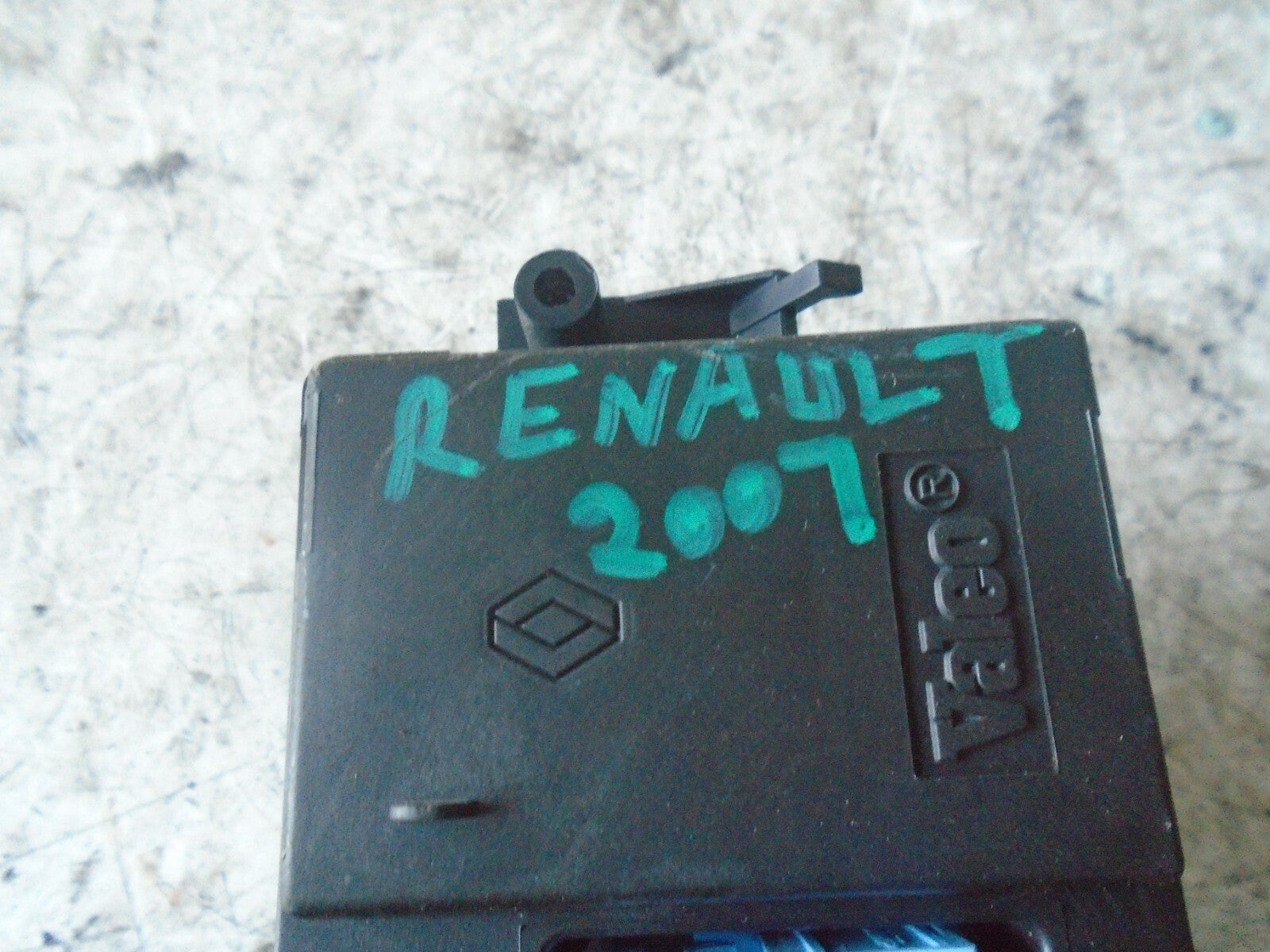 RENAULT MEGANE 2007 MK2 HEATER AC CLIMATE CONTROL UNIT PANEL 8200413906