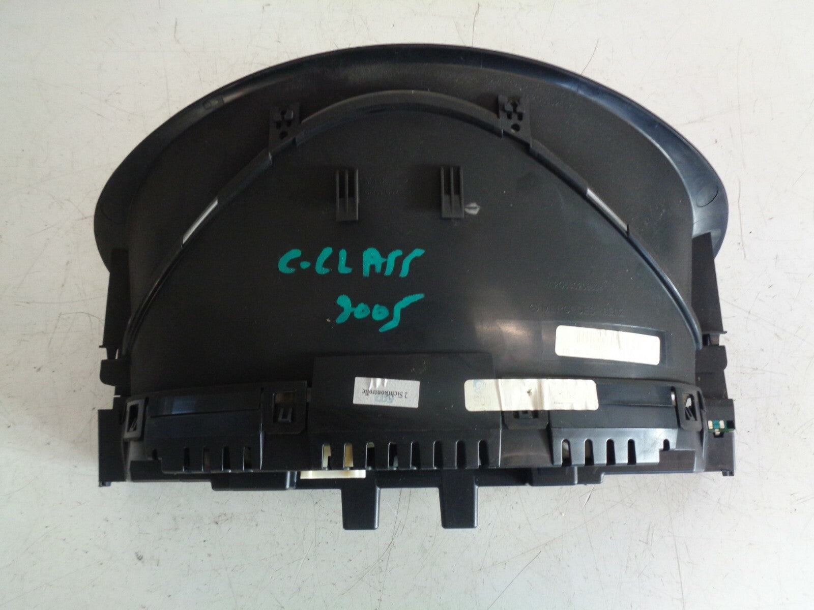 MERCEDES BENZ C CLASS 2005W203 SPEEDO SPEEDOMETER INSTRUMENT CLUSTER A2035407647