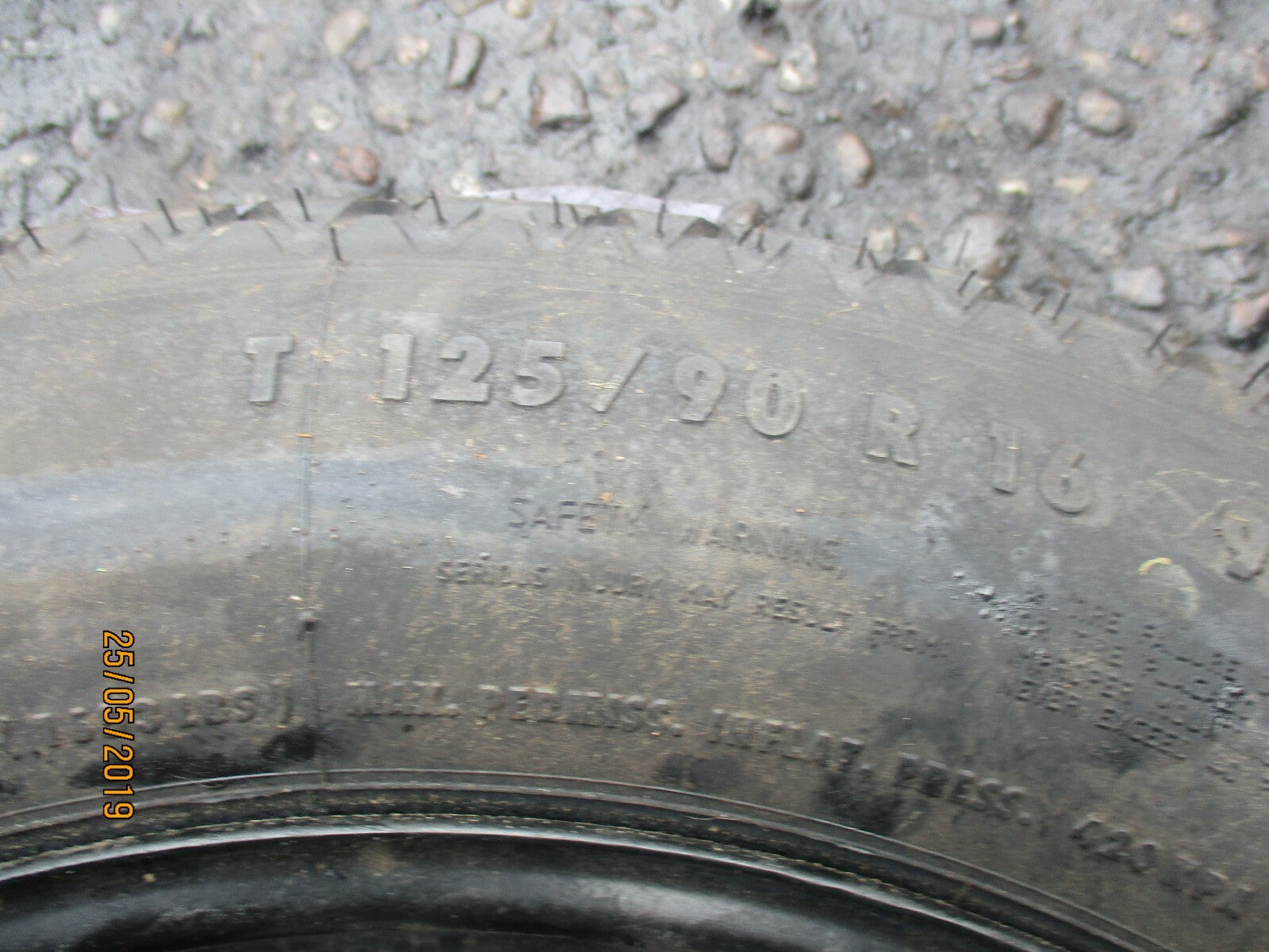 MERCEDES C CLASS CLK 5 STUD 16 INCH SPACE SAVER WHEEL CONTINENTAL 125/90 R16