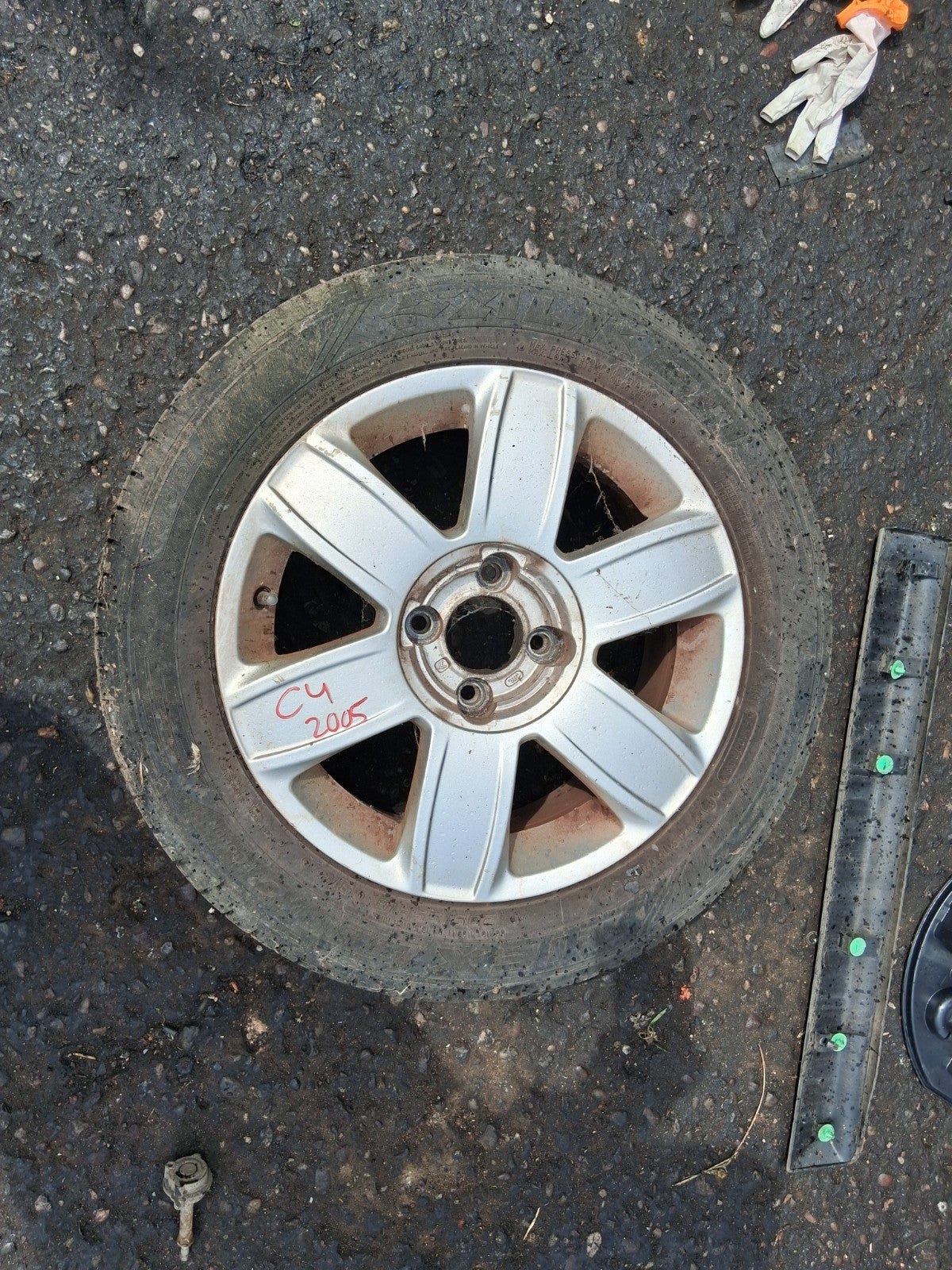 CITROEN C4 MK1 2005 16 INCH ALLOY WHEEL WITH TYRE 205/55R16