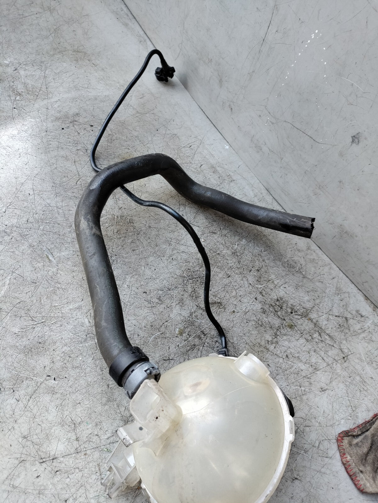 2019 CITROEN C4 CACTUS COOLANT EXPANSION BOTTLE TANK 980077728002