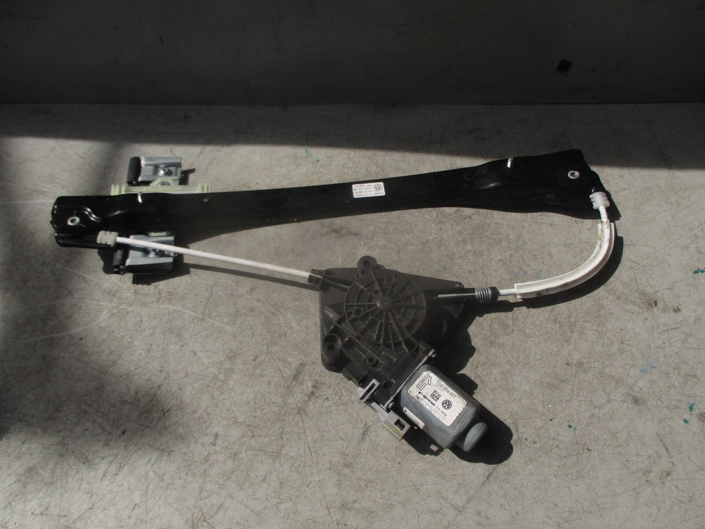 2022 VOLKSWAGEN UP OSF DRIVER SIDE FRONT RIGHT WINDOW MOTOR REGULATOR 1S4837462A