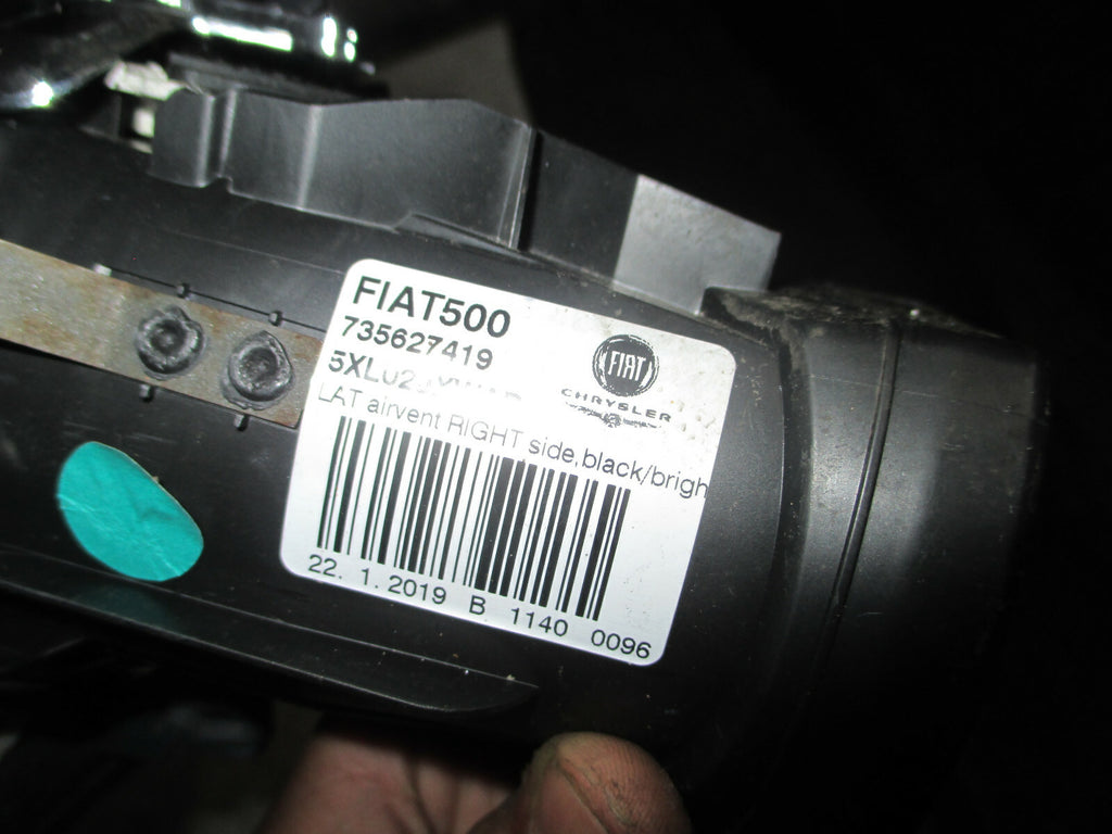 FIAT 500 2019 OSF DRIVER SIDE RIGHT AIR VENT BLACK 735627419