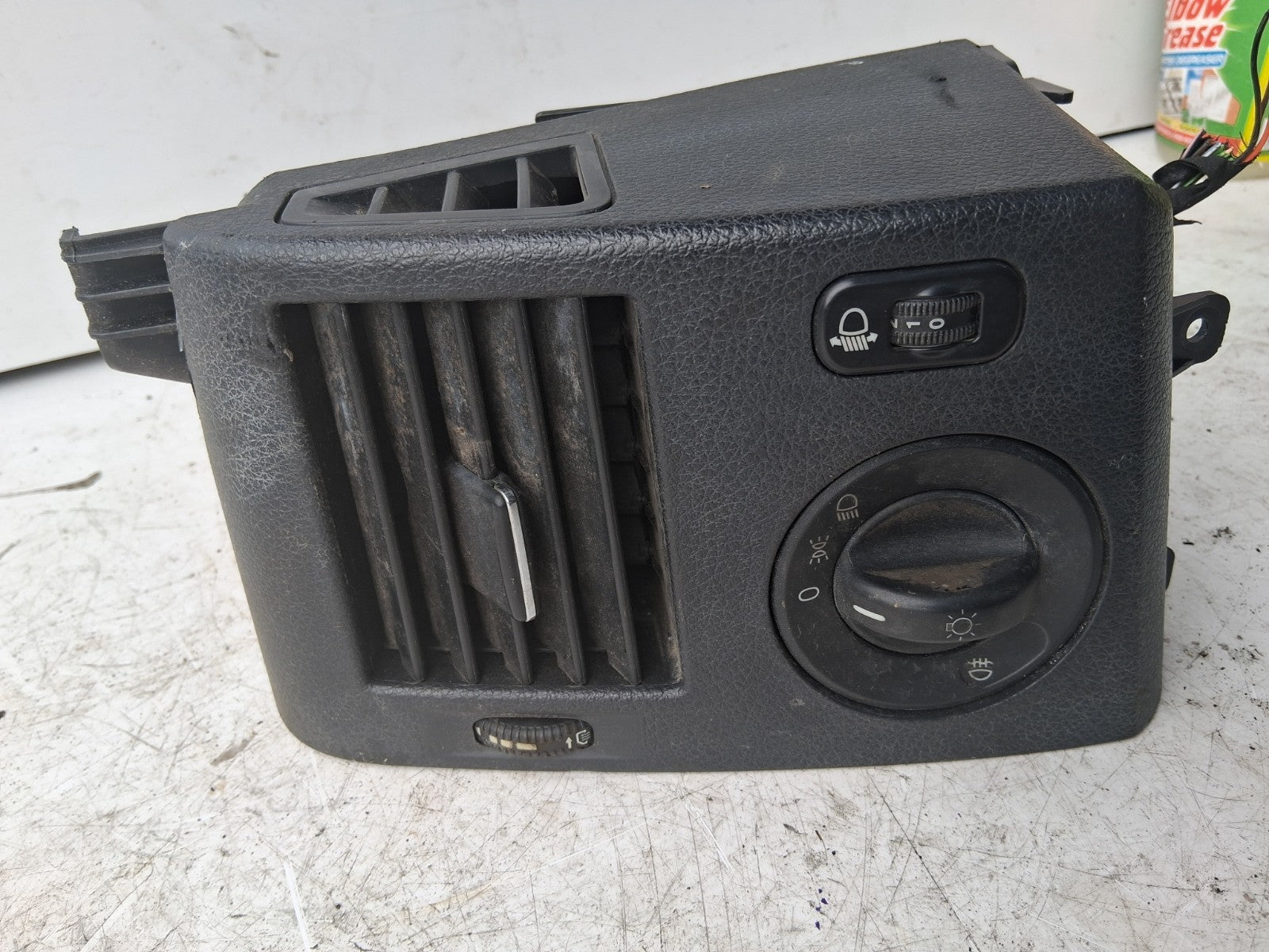 2020 MERCEDES BENZ SPRINTER OSF DRIVER SIDER SIDE VENT & SWITCHES A9068300754