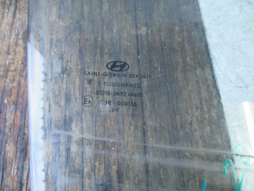 HYUNDAI i20 MK1 3 DOOR OS DRIVER SIDE DOOR WINDOW GLASS