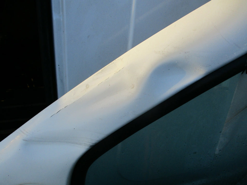 RENAULT TRAFIC X83 MK2 2014 NSF PASSENGER SIDE FRONT DOOR WHITE DAMAGED