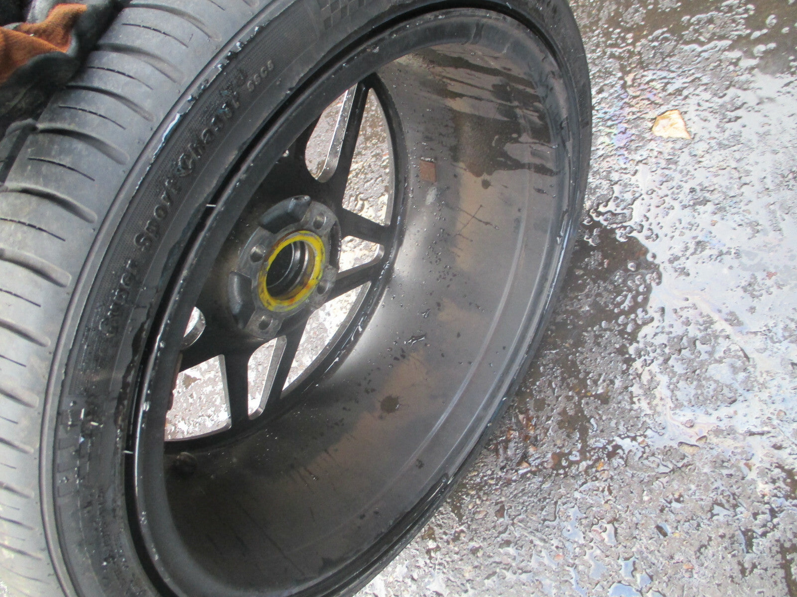 MINI COOPER 2010 17 INCH ALLOY WHEEL WITH TYRE 205/40R17