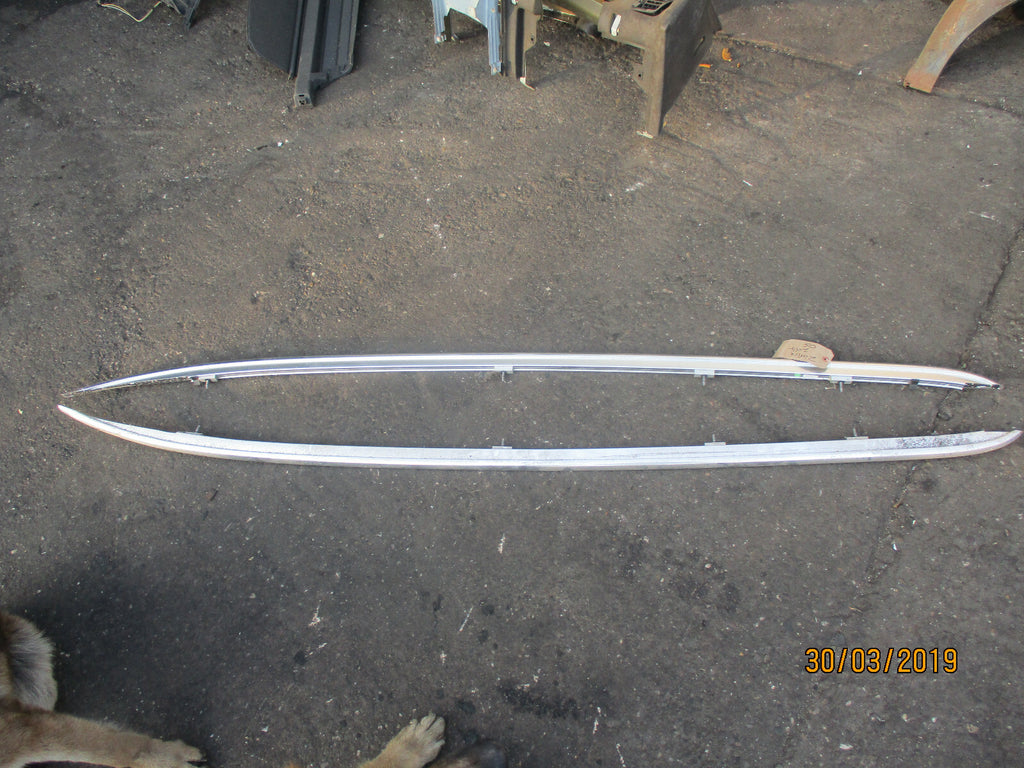 VAUXHALL ZAFIRA B 2 ROOF BARS RAILS CHROME 13251281 13251282