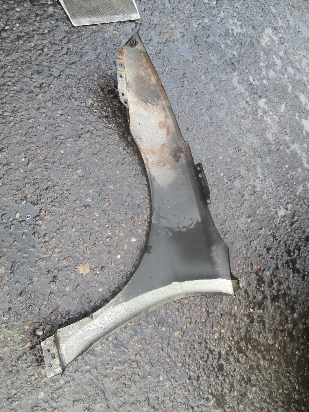 HYUNDAI i40 2012 OSF DRIVER SIDE FRONT WING PANEL DAMAGED
