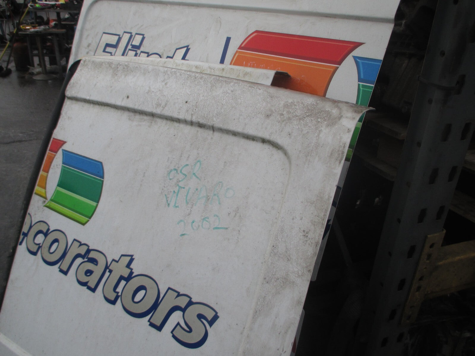 VAUXHALL VIVARO MK1 2002 OSR DRIVER SIDE REAR COMPLETE DOOR WHITE