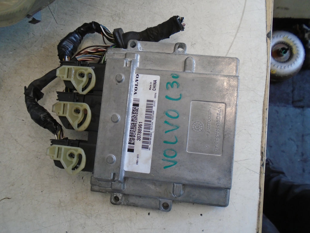 VOLVO C30 2011-2015 2.0 PETROL ENGINE ECU ENGINE CONTROL UNIT 30788961