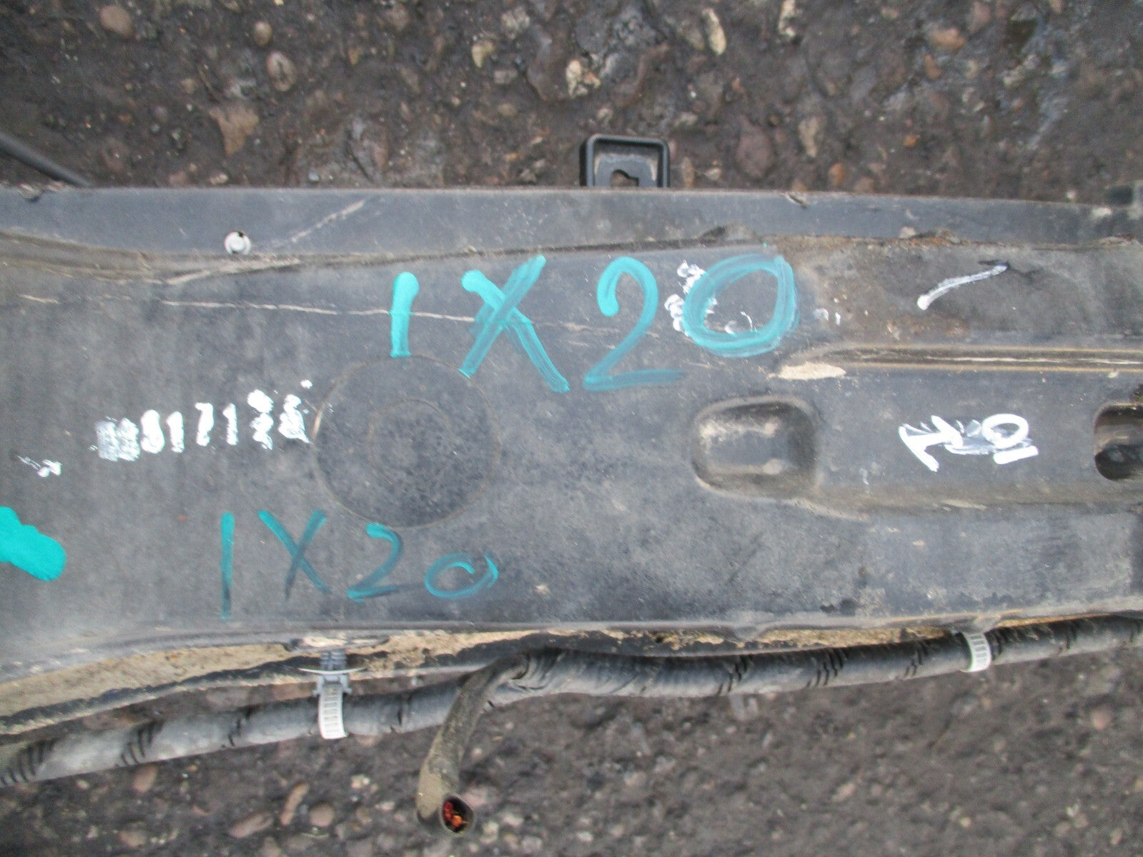 2018 HYUNDAI IX20 MK1 REAR BUMPER REINFORCEMENT CRASH BAR 866301K000